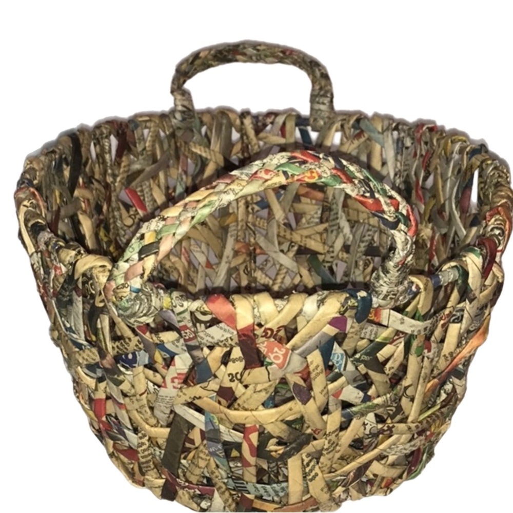 Unbranded BIG Fiber Art Basket Foreign Newspaper Metal Structured Handled Basket
